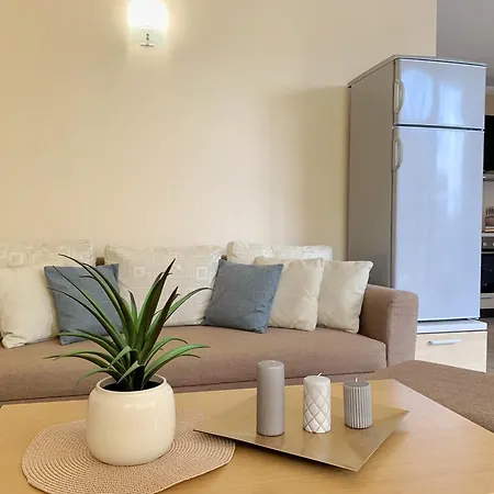 Beachfront Family For 8 Guests Obzor