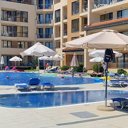 Apartman Beachfront Family For 8 Guests
