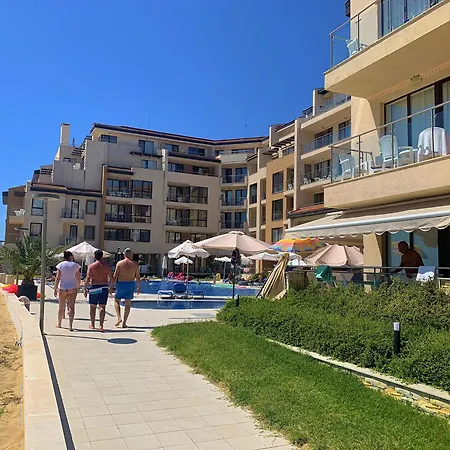 Apartman Beachfront Family For 8 Guests Obzor