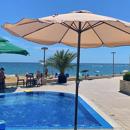 Apartman Beachfront Family For 8 Guests Obzor