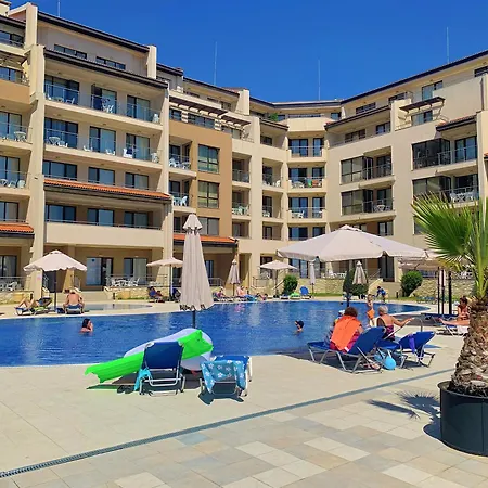 Apartman Beachfront Family For 8 Guests